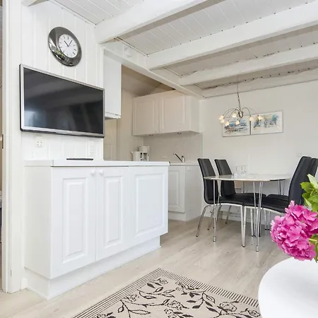 Holiday home Lviii *
