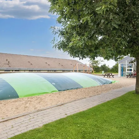 6 Person In * Hemmet