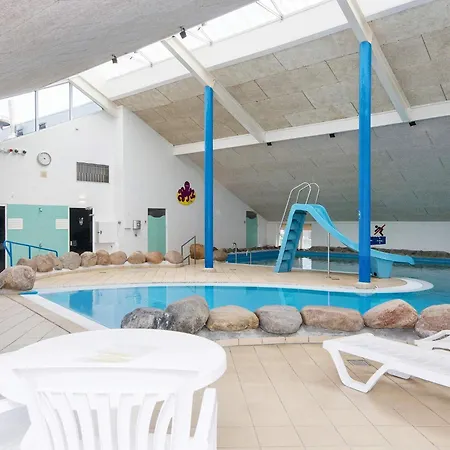 Nyaraló 6 Person In Hemmet