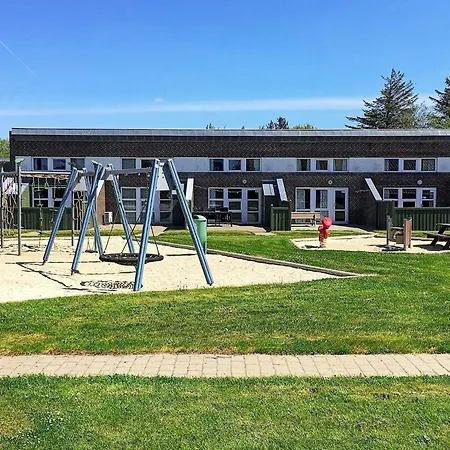 6 Person In Nyaraló *